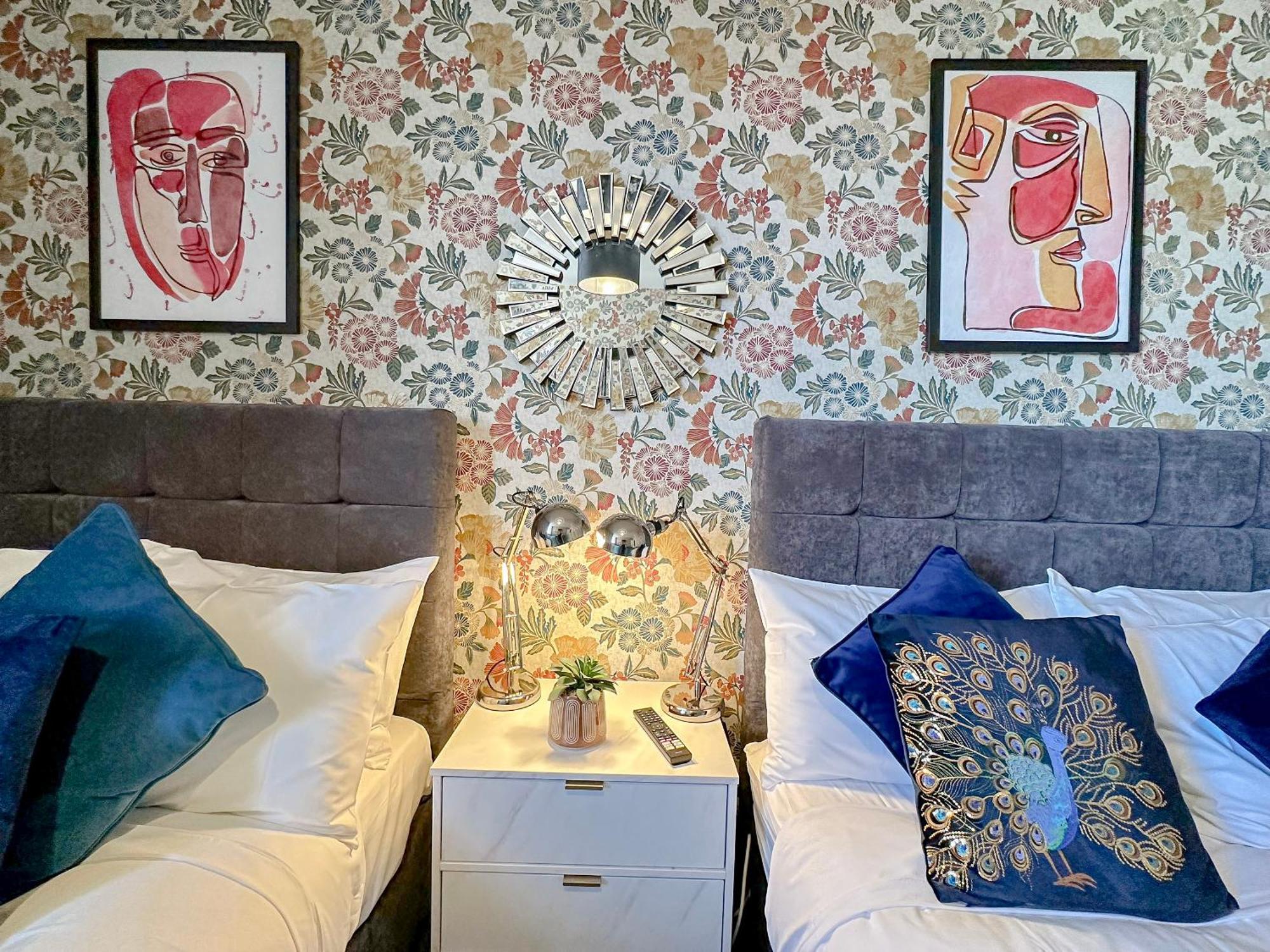 Luxury Boutique Apartments Block Free Street Parking Hounslow Exterior foto
